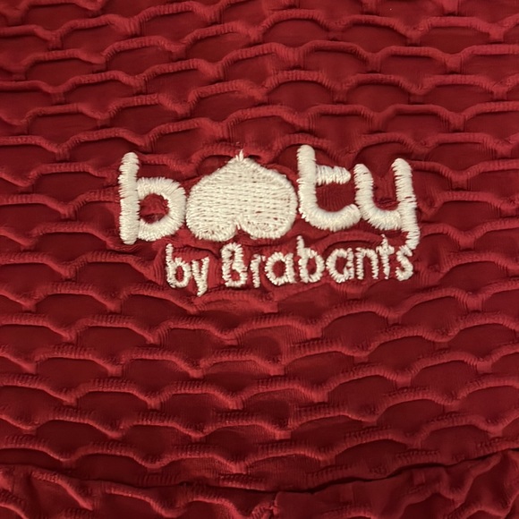 Booty by Brabants Croco Skin Cropped Legging, One Size, Merlot - Picture 2 of 7